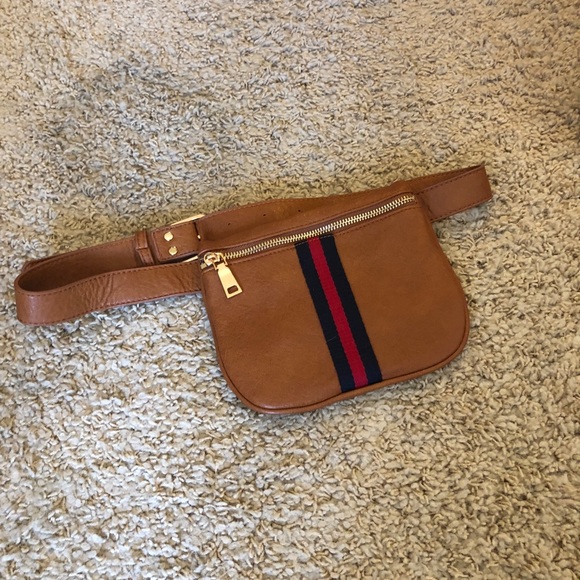 Vici Handbags - Vici Small fannypack